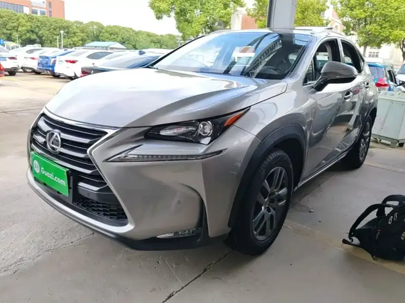 Lexus NX, 2016