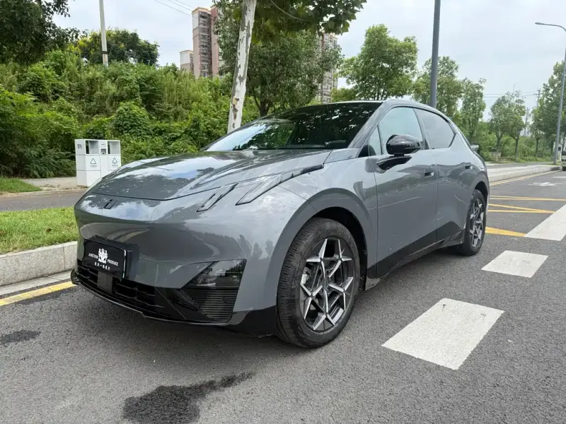 Lynk & Co Z20, 2024