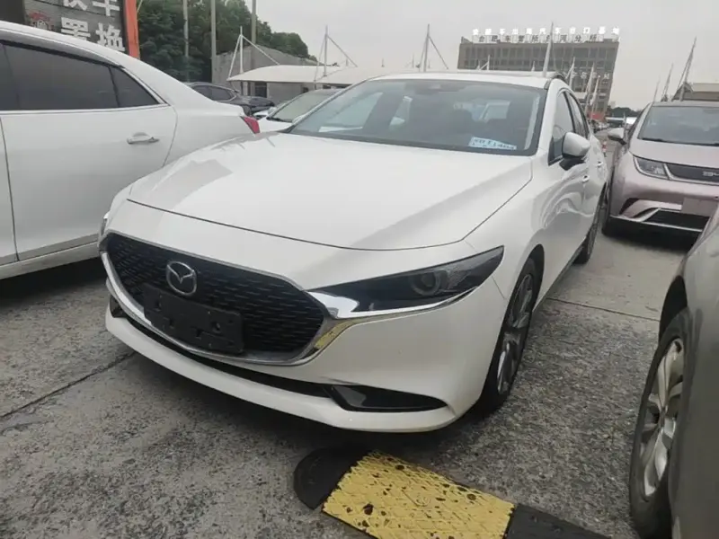 Mazda 3 Axela, 2024