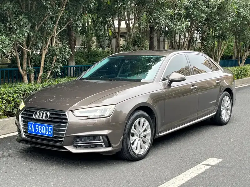 Audi A4L, 2019
