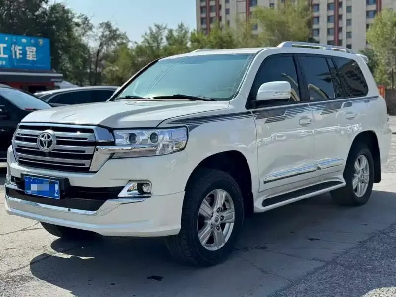 Toyota Land Cruiser, 2015