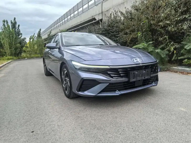 Hyundai Elantra, 2023