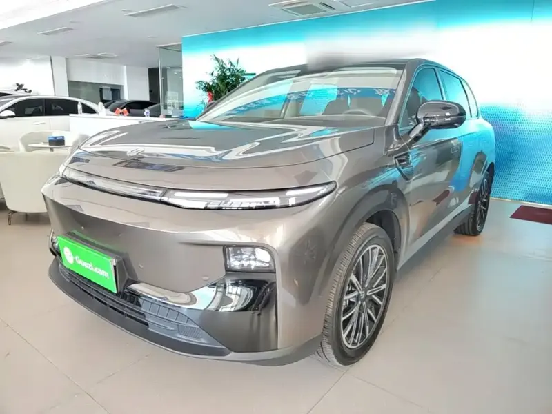 Leapmotor B10, 2025