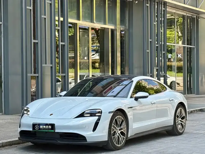 Porsche Taycan, 2021