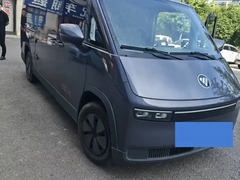 Foton Fengjing i i9 2025 версия i9 длинная база передний привод 66.67kWh версия 2 мест, 2025 — фото 1