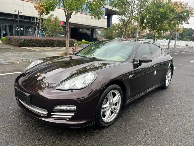 Porsche Panamera, 2013