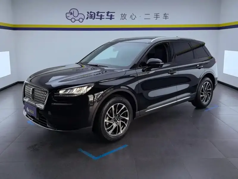 Lincoln Corsair, 2022