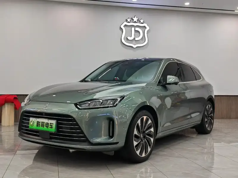 AITO M5, 2022