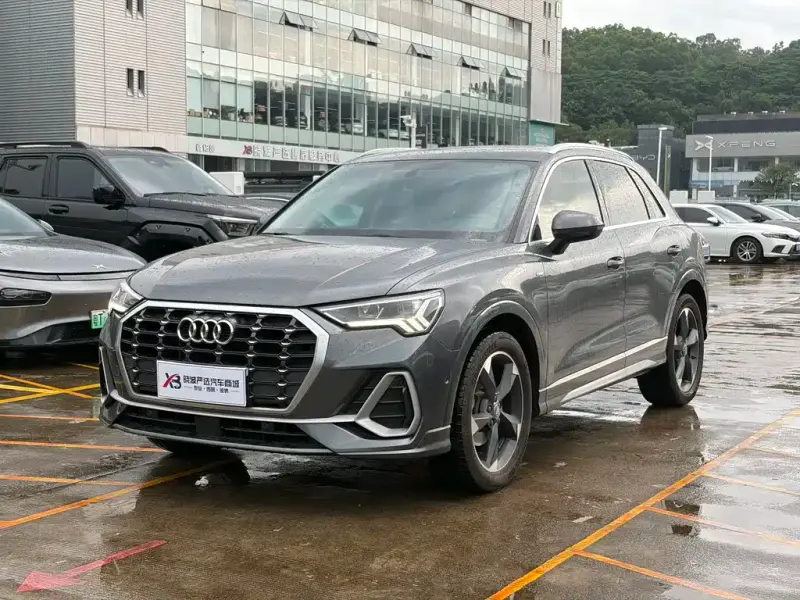 Audi Q3, 2021