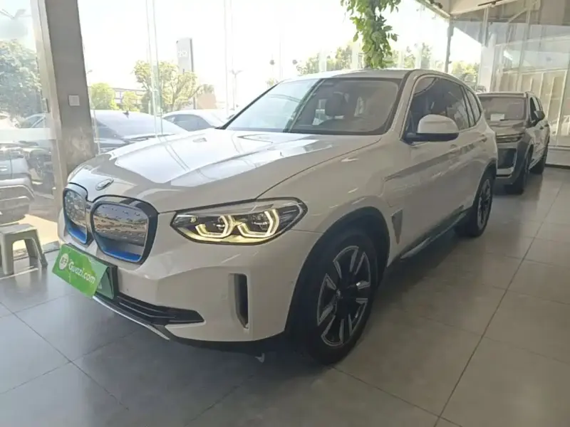 BMW iX3, 2021