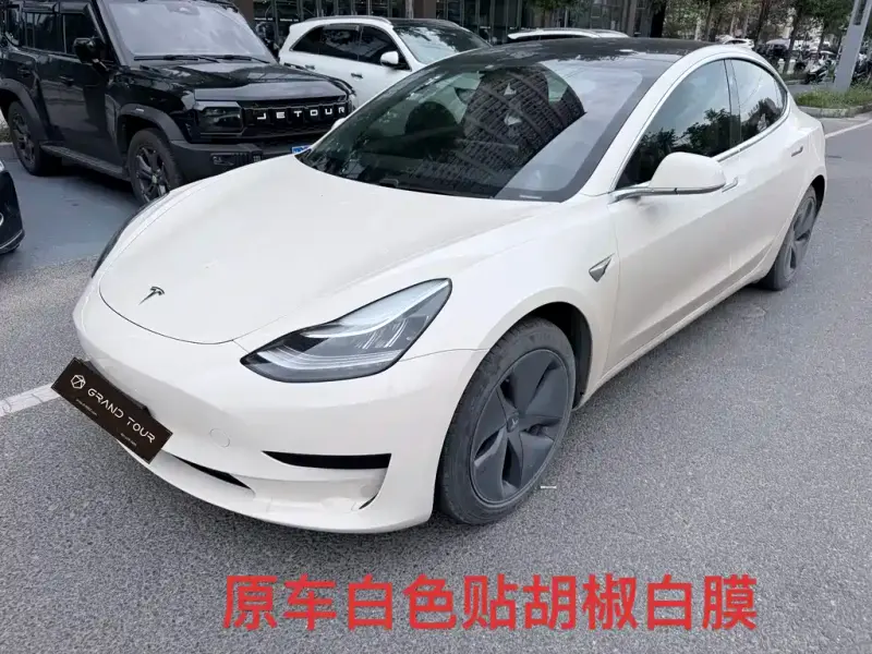 Tesla Model 3, 2020