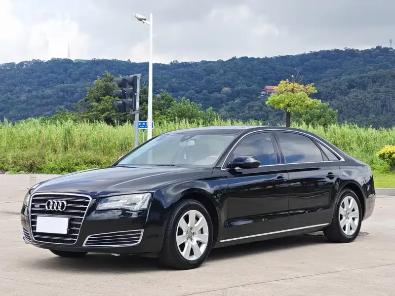 Audi A8, 2012