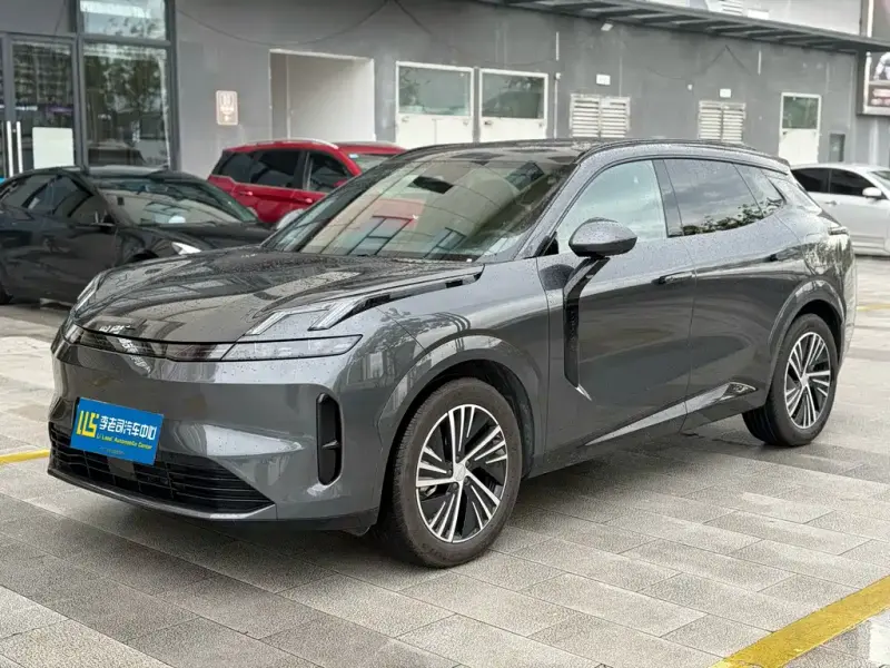 Lynk & Co 08 EM-P, 2024