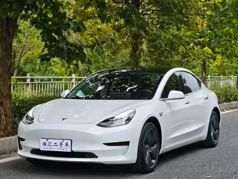 Tesla Model 3, 2020
