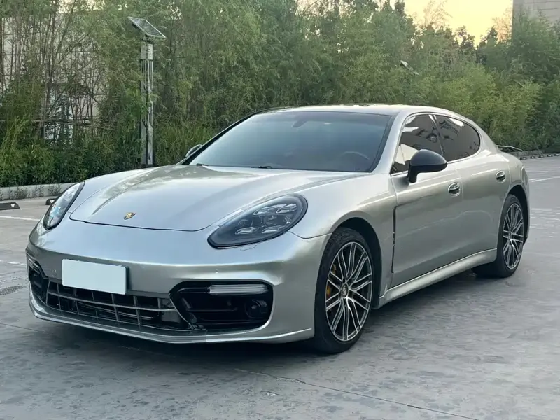 Porsche Panamera, 2013