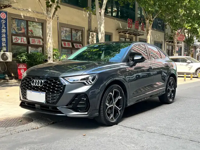 Audi Q3 Sportback, 2022