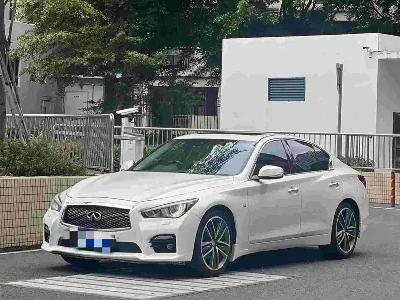 Infiniti Q50, 2014