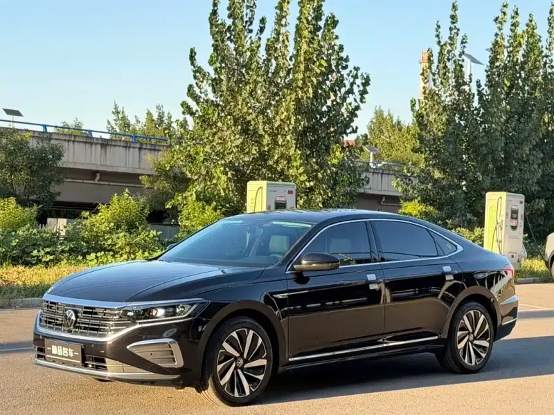 Volkswagen Passat, 2025