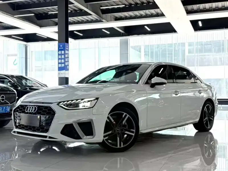 Audi A4L, 2022