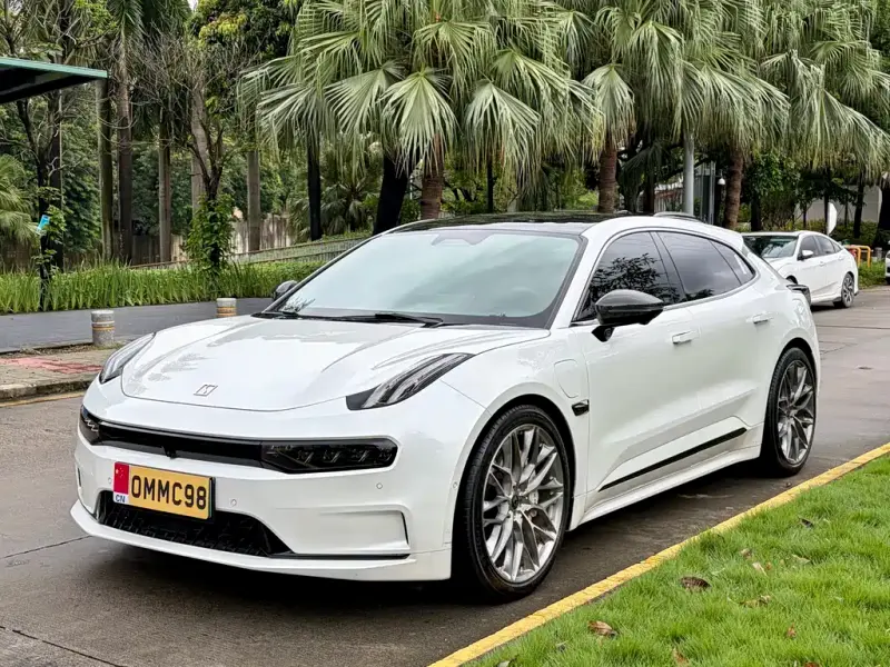 Zeekr 001, 2022