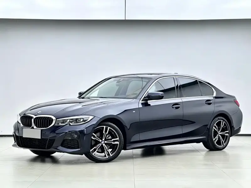 BMW 3 Series, 2022