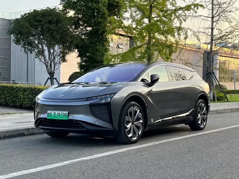 HiPhi X, 2022