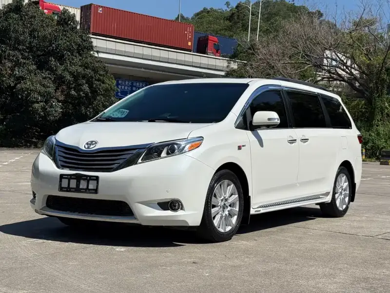 Toyota Sienna, 2017