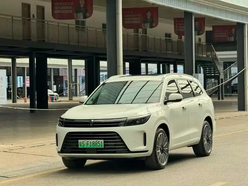 AITO M7, 2023
