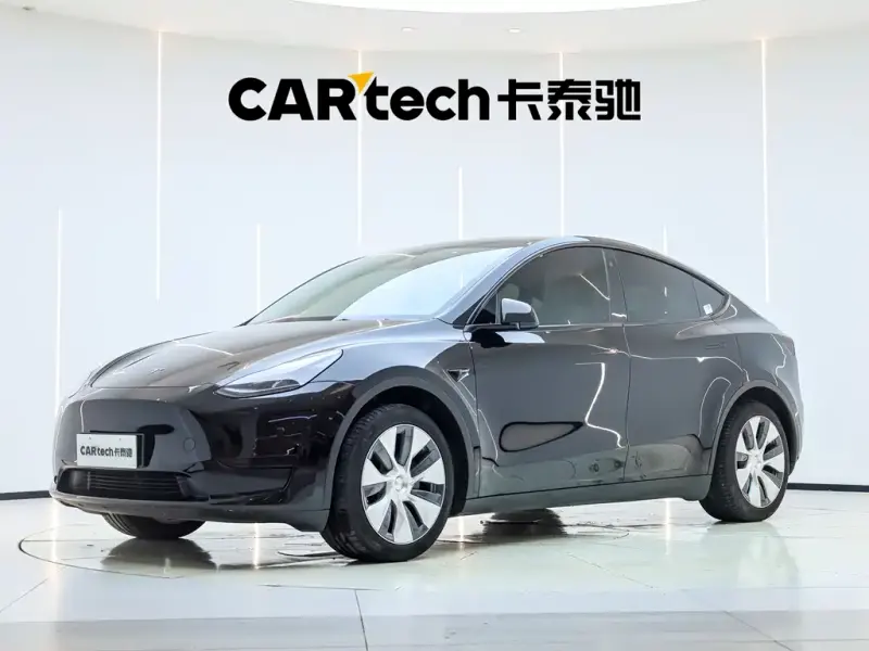 Tesla Model Y, 2023