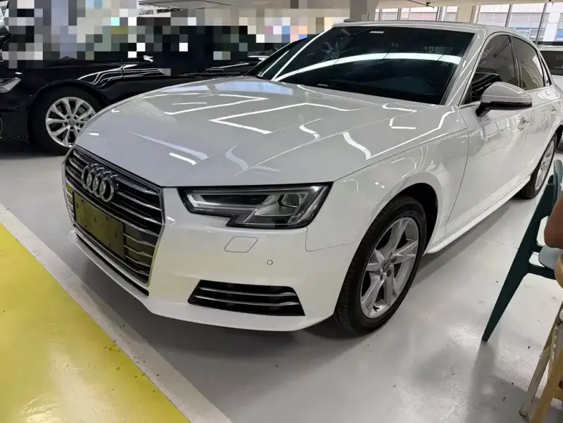 Audi A4L, 2018