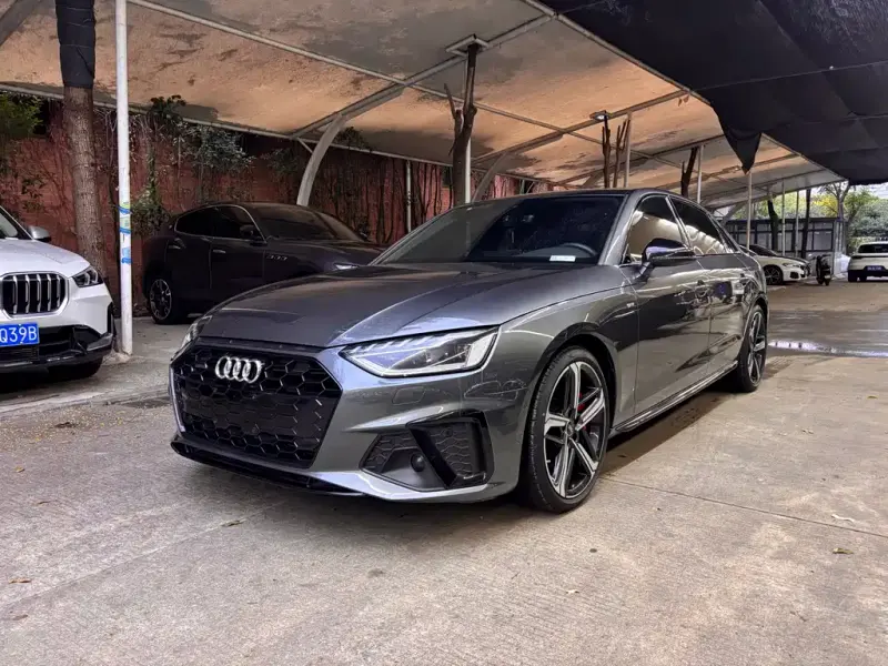 Audi A4L, 2023