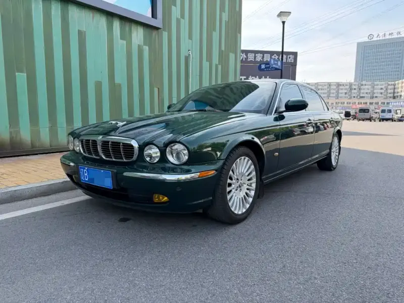 Jaguar XJ, 2006