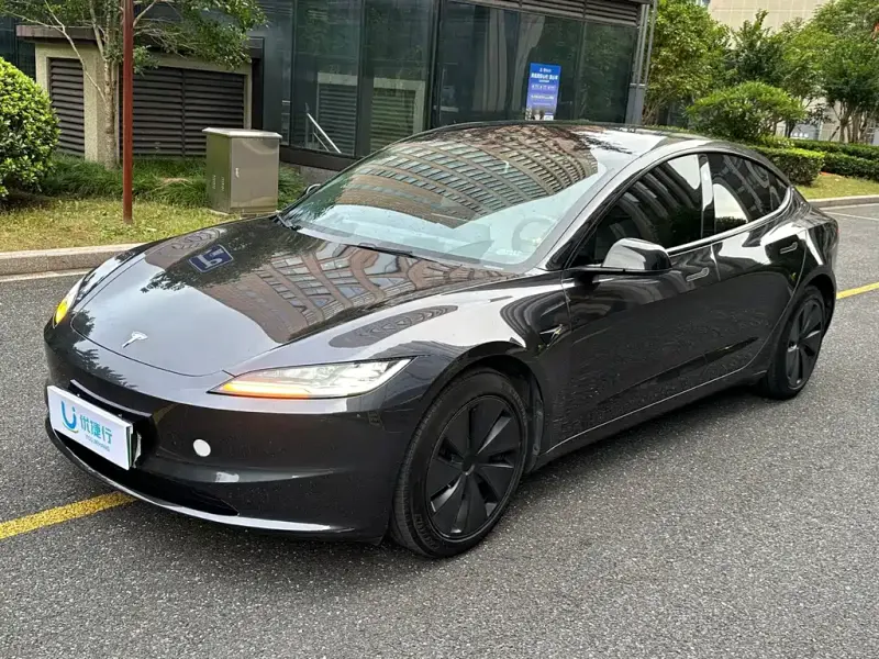 Tesla Model 3, 2024