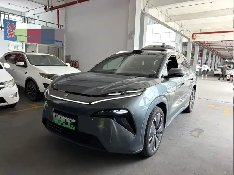 BYD Tang L, 2025