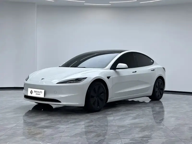 Tesla Model 3, 2026