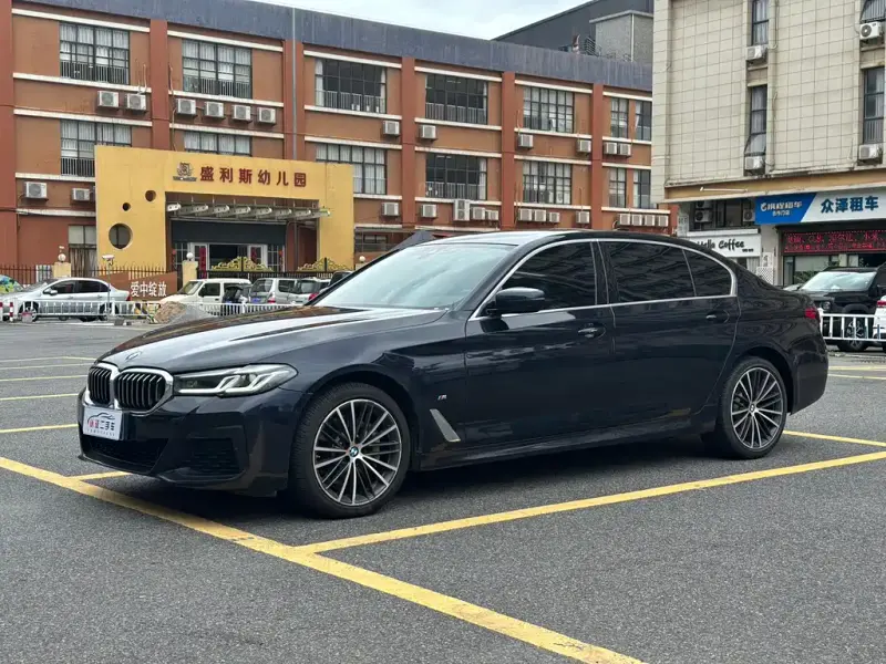 BMW 5 Series, 2022
