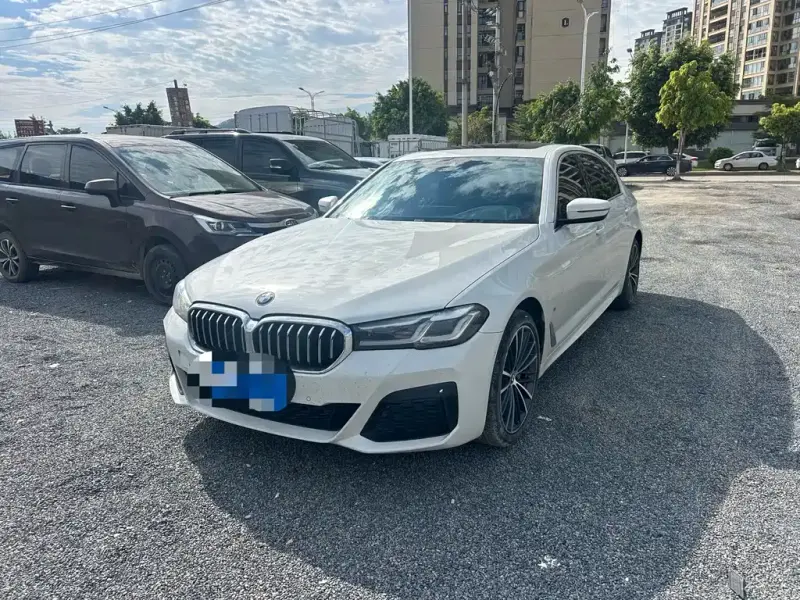 BMW 5 Series, 2022