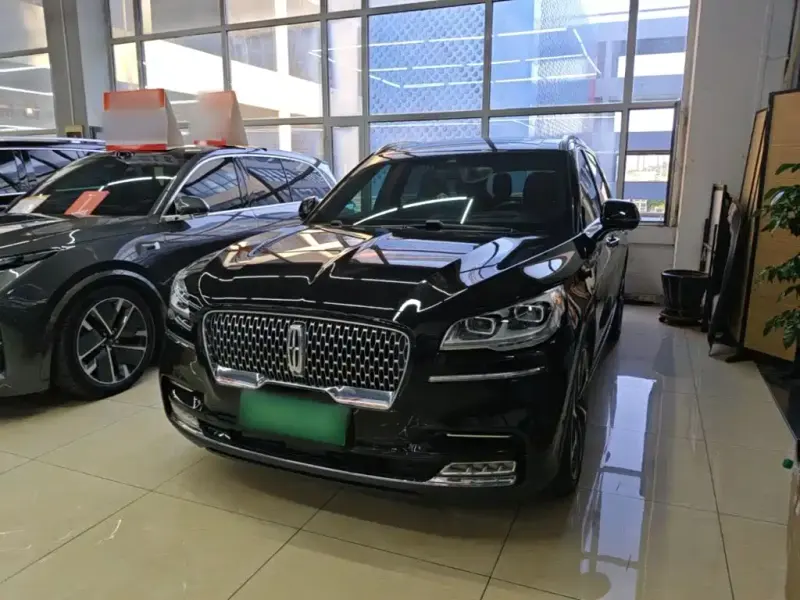 Lincoln Aviator, 2022
