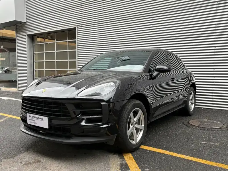Porsche Macan, 2022
