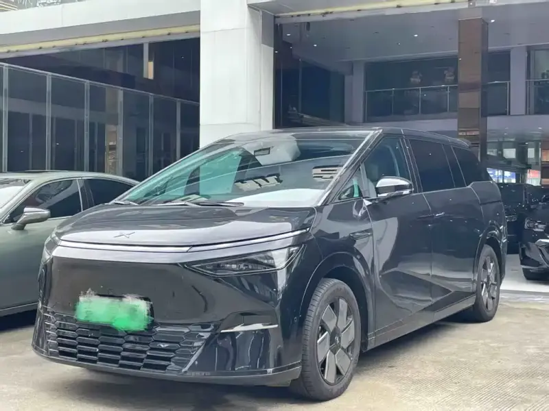 XPeng X9, 2025
