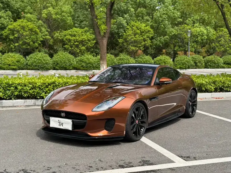 Jaguar F-TYPE, 2019