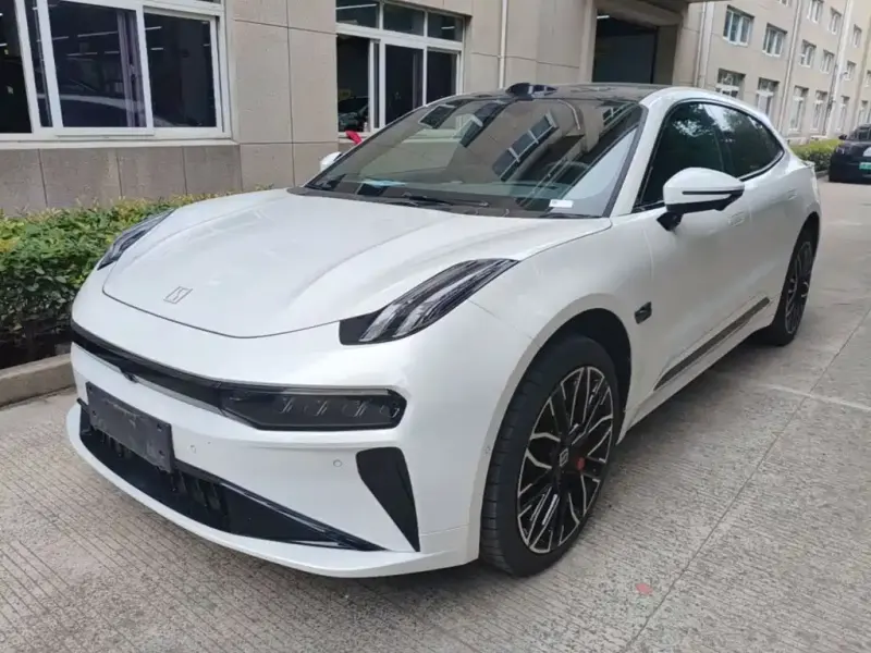 Zeekr 001, 2025