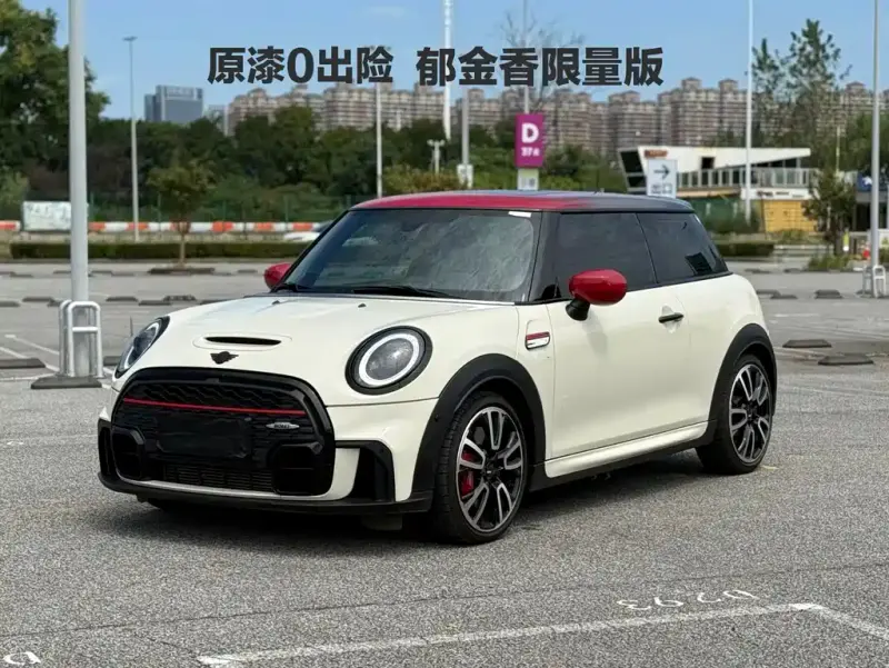 MINI JCW, 2022