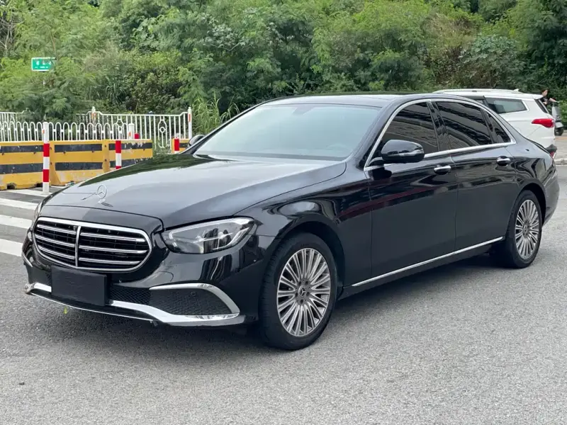 Mercedes-Benz E-Class, 2022