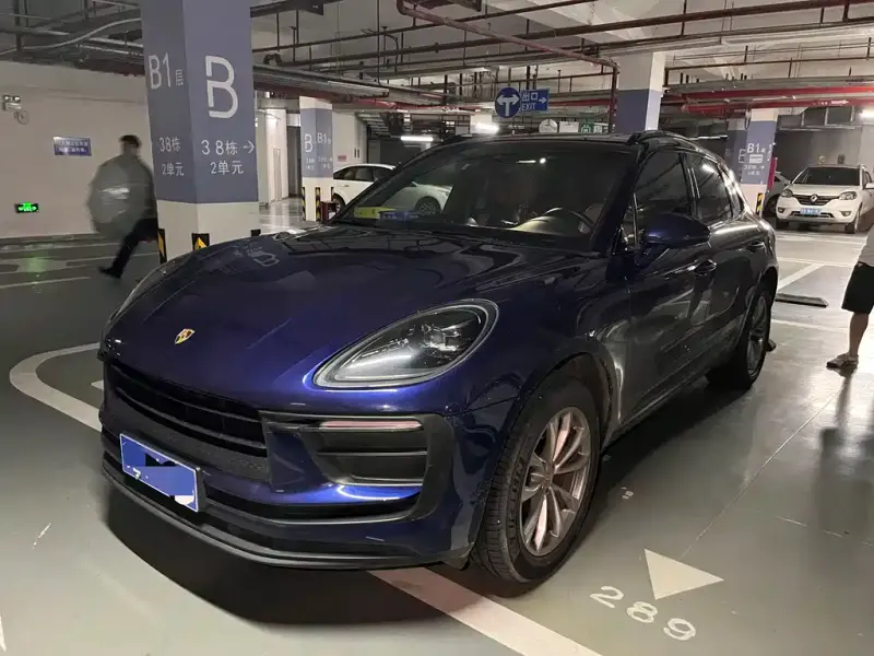 Porsche Macan, 2022