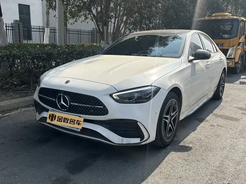 Mercedes-Benz C-Class, 2025