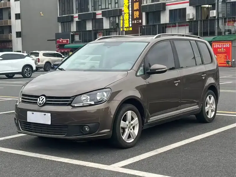 Volkswagen Touran, 2014