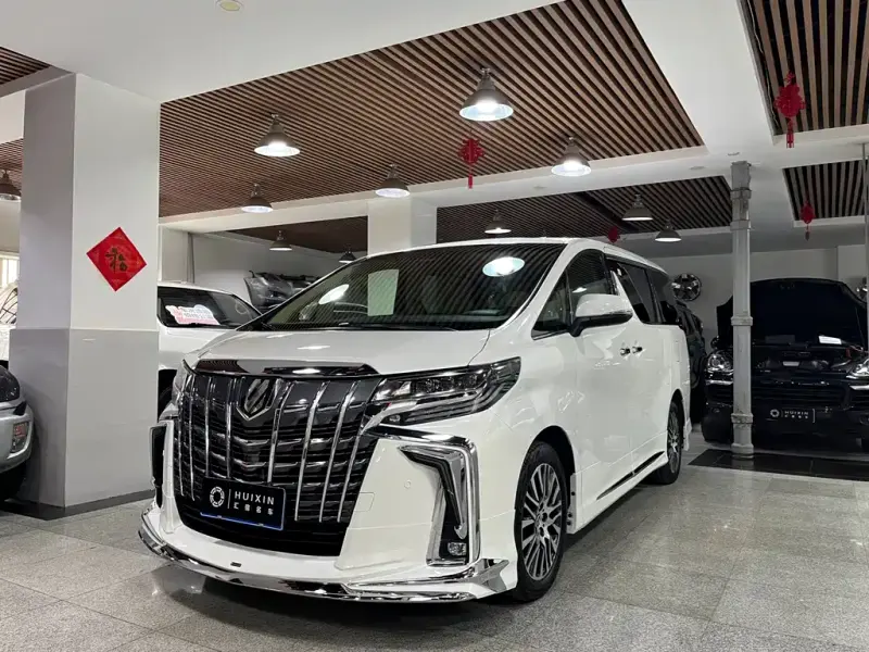 Toyota Alphard, 2017