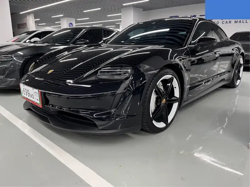 Porsche Taycan, 2020