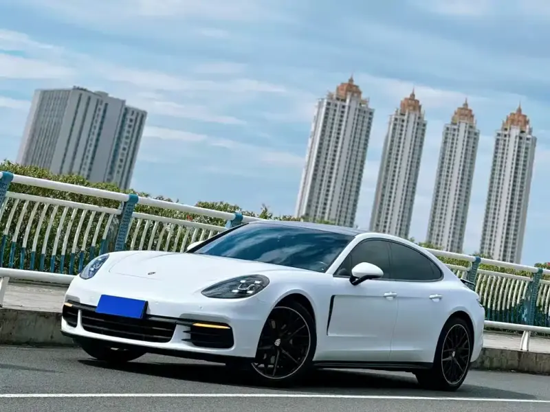 Porsche Panamera, 2018